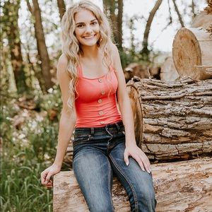 Meet your Posher, Kylee